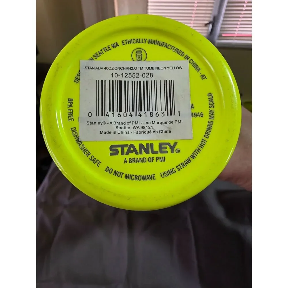 Stanley Tumbler 40oz Flowstate Quencher H2.0Travel Neon Yellow Limited Edition - Picture 7 of 8
